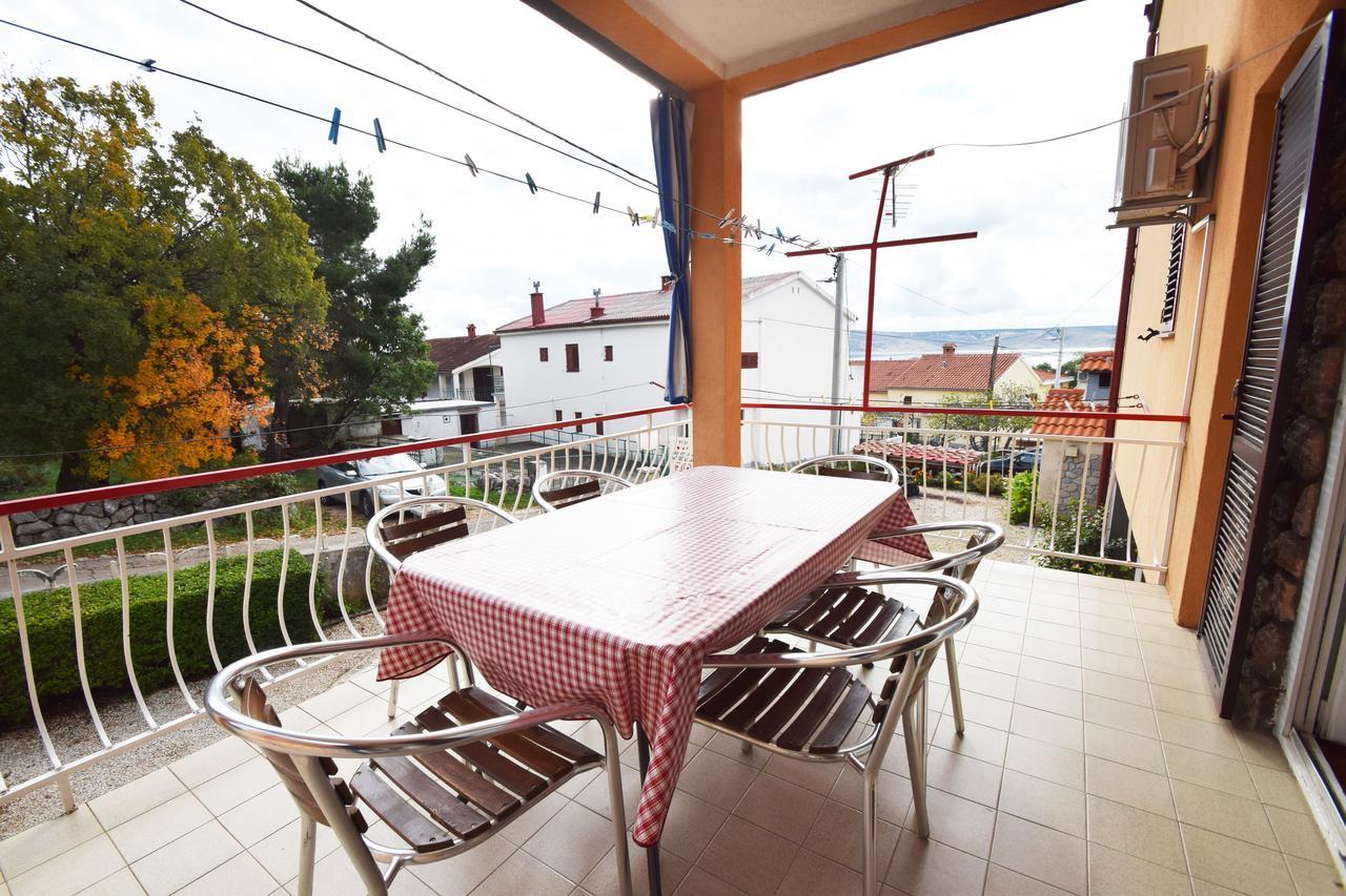 Apartments Mira Starigrad Paklenica Oda fotoğraf