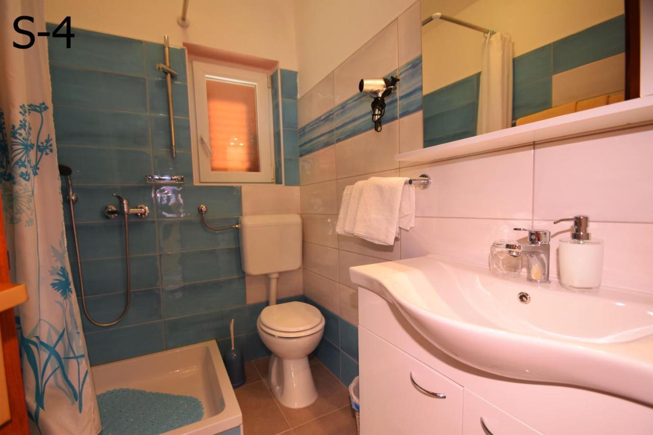 Apartments Mira Starigrad Paklenica Dış mekan fotoğraf