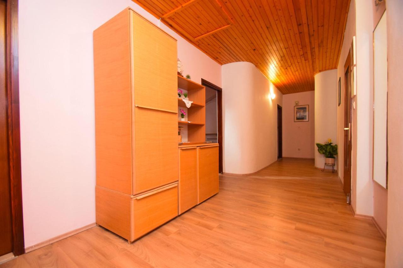 Apartments Mira Starigrad Paklenica Dış mekan fotoğraf